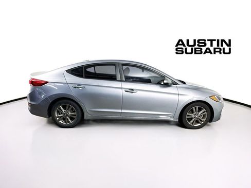 Used 2017 Hyundai Elantra SE FWD image 8