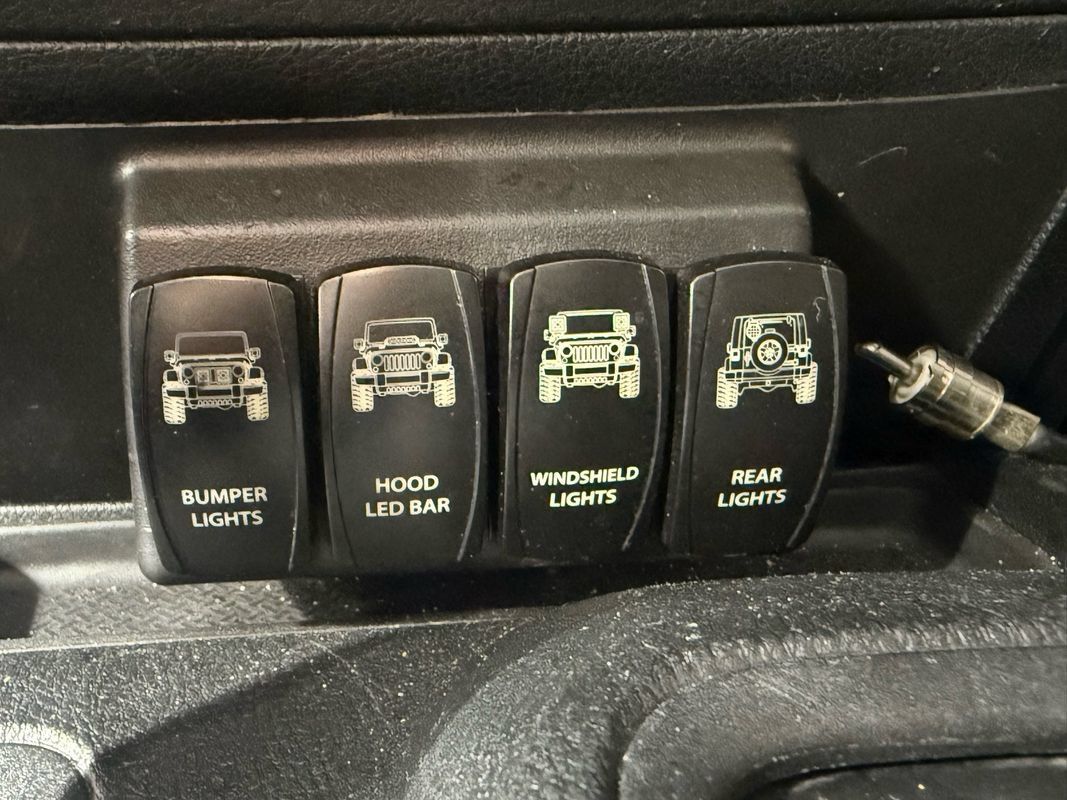 Used 2015 Jeep Wrangler Unlimited Sport w/ Quick Order Package 24S AWD/4WD image 19