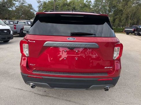 Certified 2023 Ford Explorer XLT w/ Equipment Group 202A AWD/4WD image 5