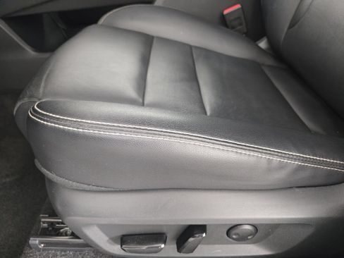 Used 2023 Nissan Rogue SL FWD image 25