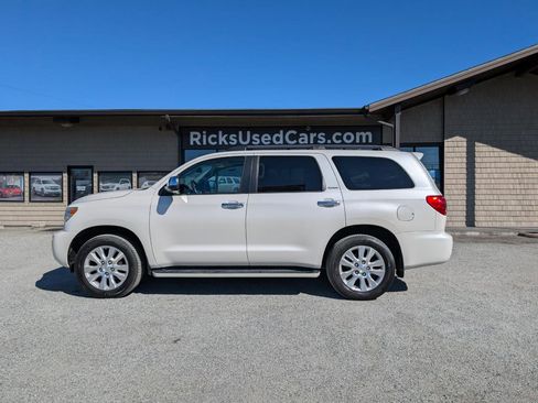 Used 2014 Toyota Sequoia Platinum image 11