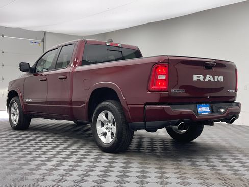 Used 2025 RAM 1500 Big Horn AWD/4WD image 10