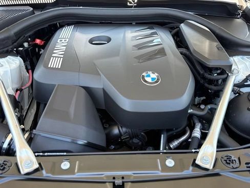 Used 2026 BMW 530i w/ M Sport Package RWD image 33
