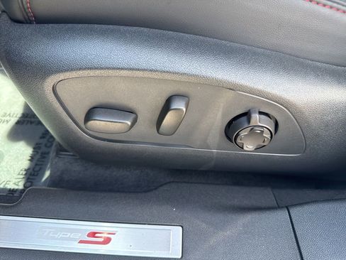 Used 2024 Acura ZDX Type S image 10