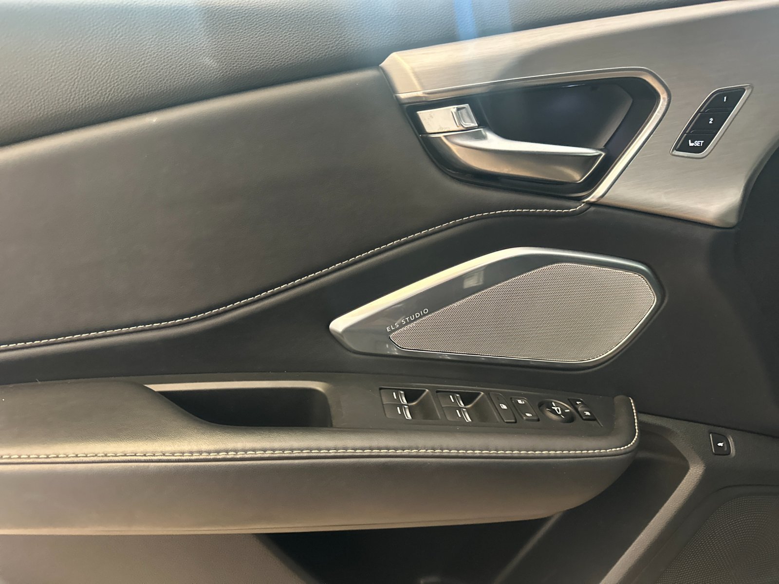 Used 2019 Acura RDX w/ Technology Package AWD/4WD image 11