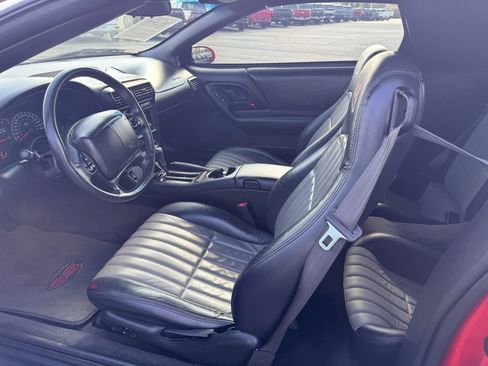 Used 2002 Chevrolet Camaro Z28 w/ SS Performance/Appearance Pkg image 10