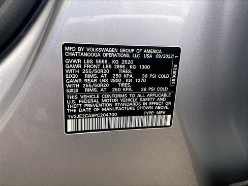 Certified 2023 Volkswagen Atlas Cross Sport SE w/ Panoramic Sunroof Package FWD image 32