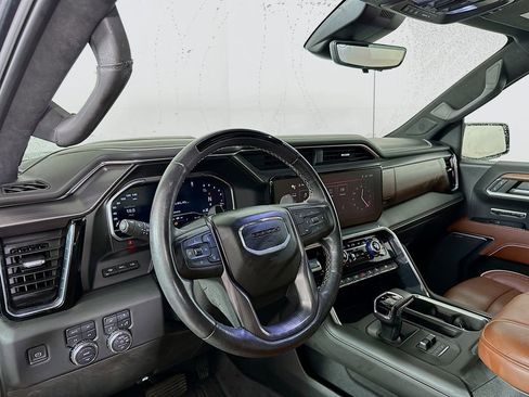 Used 2023 GMC Sierra 1500 Denali Ultimate AWD/4WD image 10