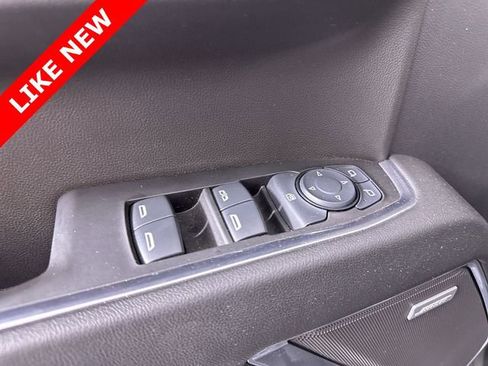 Used 2025 GMC Sierra 1500 Elevation image 24