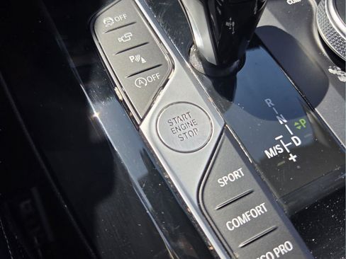 Used 2024 BMW X3 sDrive30i w/ M Sport Package RWD image 26