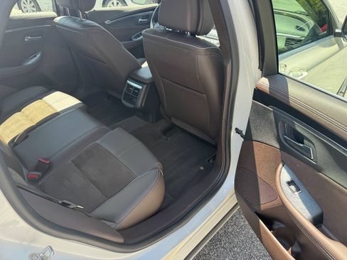 Used 2014 Chevrolet Impala LT w/ Premium Seating Package FWD image 15