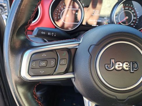 Used 2022 Jeep Gladiator Rubicon image 18
