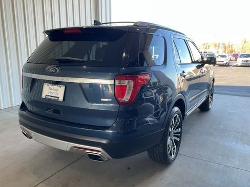 Used 2017 Ford Explorer Platinum image 24