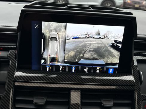 Used 2022 Chevrolet Tahoe LT w/ LT Signature Package image 18