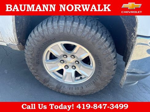 Used 2018 Chevrolet Silverado 1500 LT w/ All Star Edition AWD/4WD image 10