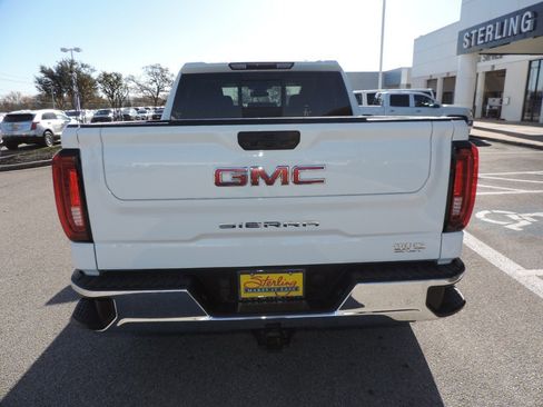 Certified 2023 GMC Sierra 1500 SLT image 8