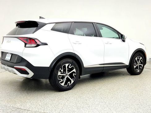 Used 2025 Kia Sportage EX image 5