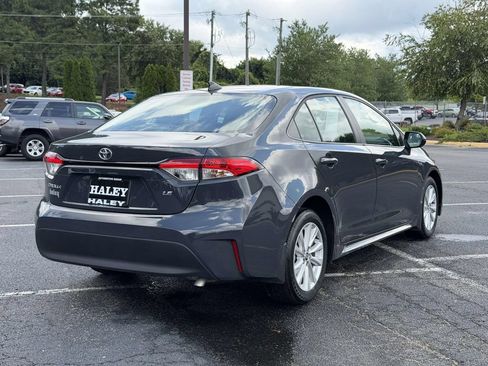 Used 2025 Toyota Corolla LE w/ LE Premium Package FWD image 20