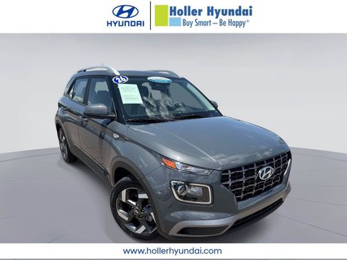 Certified 2026 Hyundai Venue SEL FWD image 1