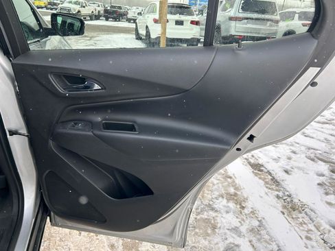 Used 2018 Chevrolet Equinox LT image 15