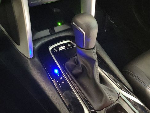 Used 2024 Toyota Corolla Cross XSE w/ Convenience Package image 29