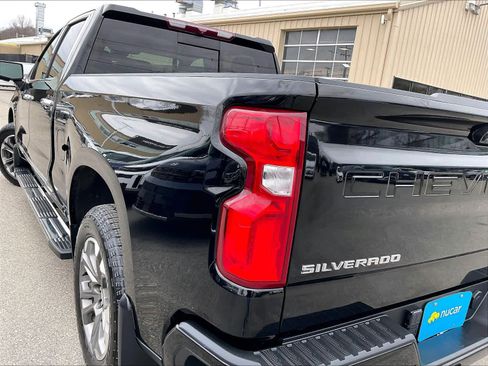 Used 2022 Chevrolet Silverado 1500 High Country image 35