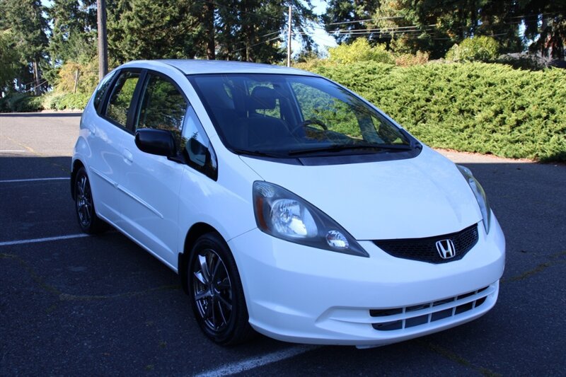 Used 2011 Honda Fit image 2