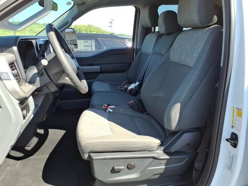 Used 2025 Ford F250 XLT AWD/4WD image 12