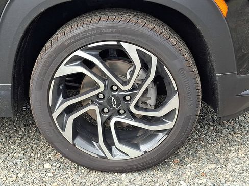 Used 2025 Chevrolet TrailBlazer RS w/ Convenience Package AWD/4WD image 33