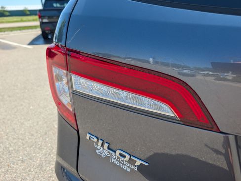 Used 2022 Honda Pilot Special Edition image 17