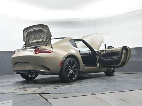 Used 2024 MAZDA MX-5 Miata RF Grand Touring w/ Appearance Package image 46