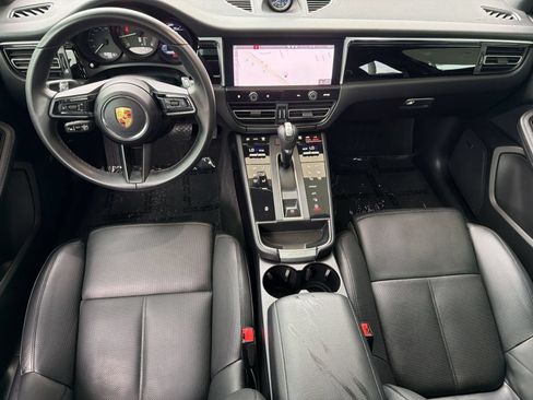Used 2023 Porsche Macan AWD/4WD image 15