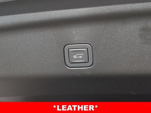 New 2026 GMC Yukon XL Denali w/ Sun & Power Step Package AWD/4WD image 11