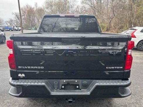 Used 2023 Chevrolet Silverado 1500 Custom image 4