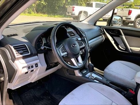 Used 2018 Subaru Forester 2.5i Premium w/ All-Weather Package AWD/4WD image 13