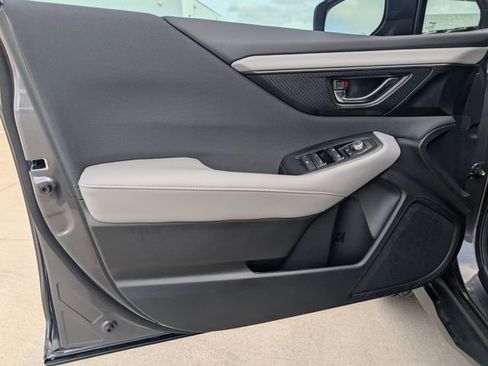 Used 2025 Subaru Outback Premium w/ Popular Package #1A image 21