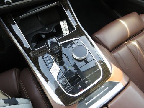 Used 2020 BMW X5 xDrive50i image 25