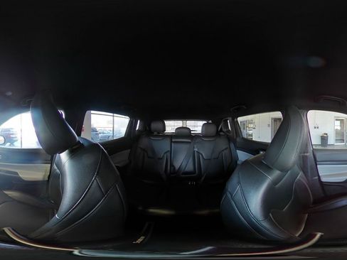 Used 2025 Jeep Compass Limited image 43