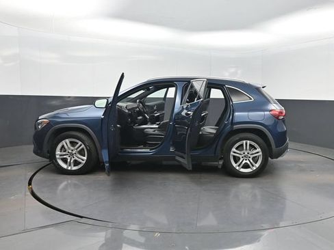 Used 2023 Mercedes-Benz GLA 250 4MATIC w/ Premium Package image 42