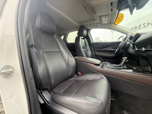 Used 2021 MAZDA CX-30 FWD 2.5 S w/ Premium Package image 16