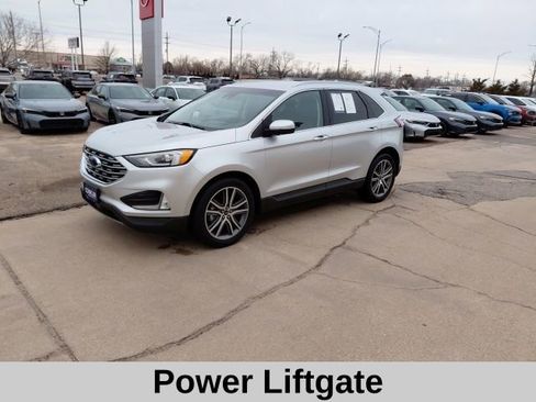 Used 2019 Ford Edge Titanium image 9