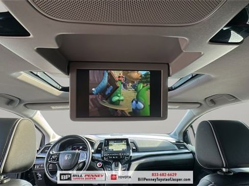 Used 2023 Honda Odyssey Elite image 14
