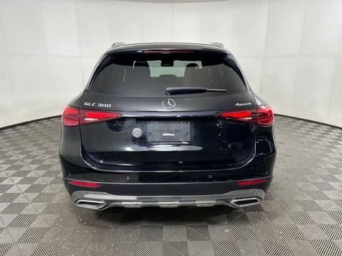 Used 2023 Mercedes-Benz GLC 300 4MATIC image 4