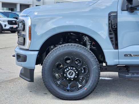 New 2026 Ford F250 Lariat w/ Black Appearance Package AWD/4WD image 6