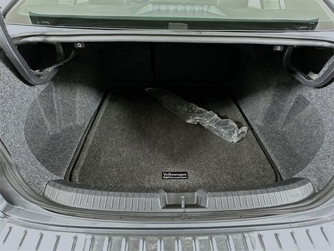 Used 2023 Volkswagen Jetta SE image 24