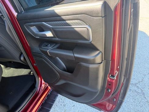 Used 2025 RAM 1500 Big Horn AWD/4WD image 35