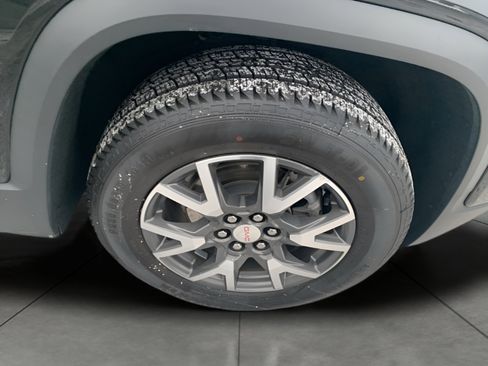 Used 2023 GMC Acadia SLE w/ Driver Convenience Package image 38