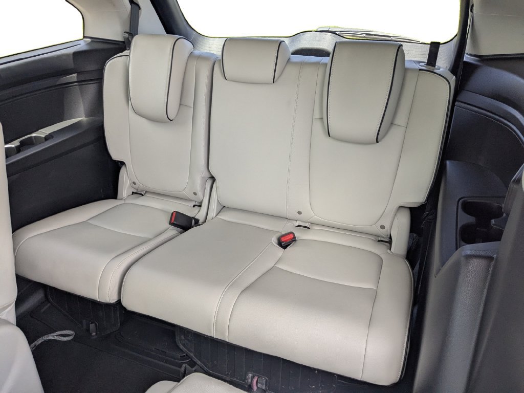 Used 2025 Honda Odyssey Touring image 16
