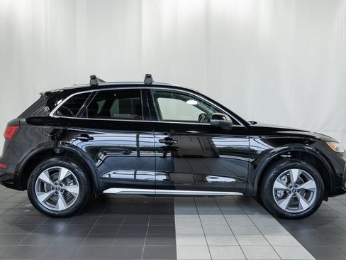 Used 2023 Audi Q5 2.0T Premium Plus w/ Premium Plus Package AWD/4WD image 3