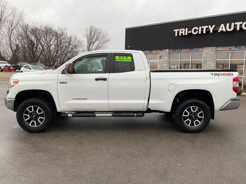 Used 2017 Toyota Tundra SR5 w/ TRD Off Road Package image 3